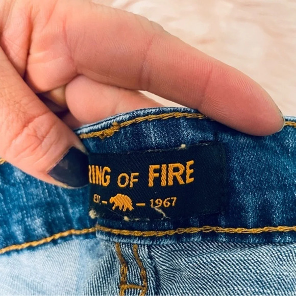 Ring of fire jeans - Picture 3 of 16